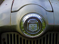 hood ornament of a 1953 Ford farm tractor